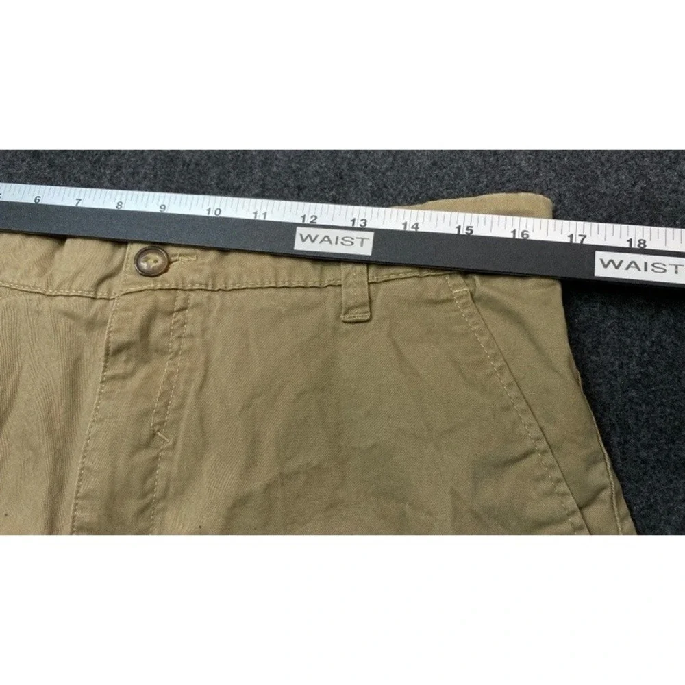 Across the Pond Chino Shorts Mens 34 Khaki Tan Signature Line Stretch Cotton
